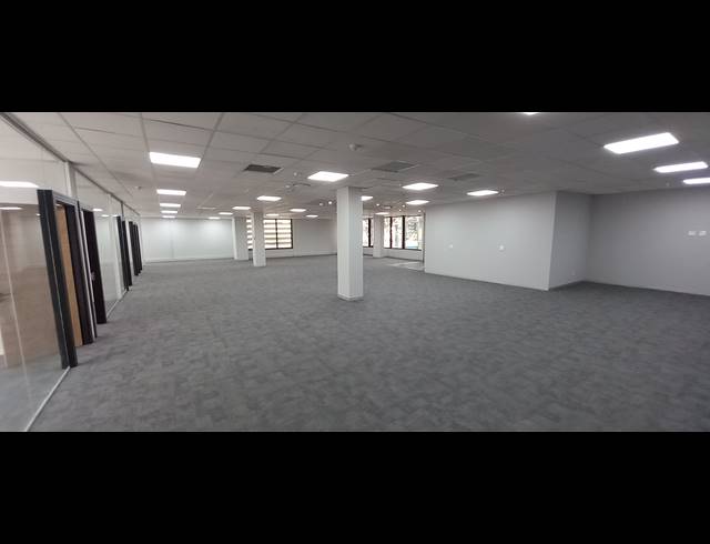 412M² OFFICE TO LET IN BRYANSTON